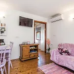 Apartament 1 Bedroom Stunning Apartment In Lovran