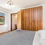 1 Bedroom Stunning Apartment In Lovran 公寓 *