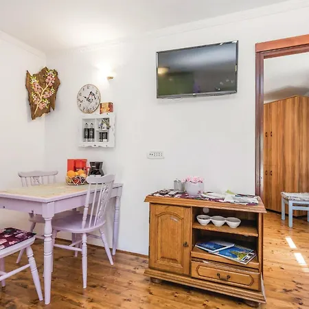 1 Bedroom Stunning In * Lovran