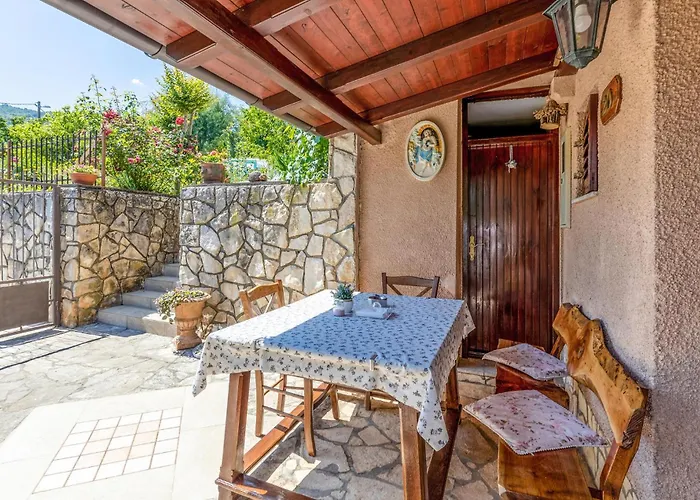 1 Bedroom Stunning In